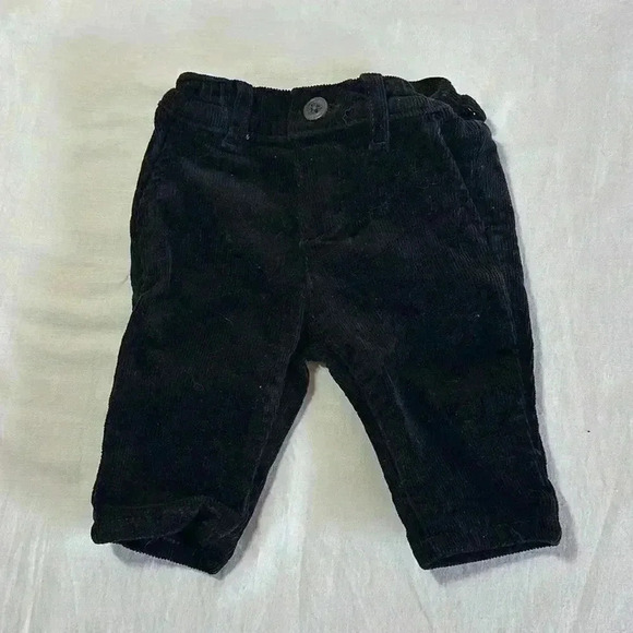 The Children's Place - 2 piece newborn outfit.  Size 0-3 months - Picture 5 of 7